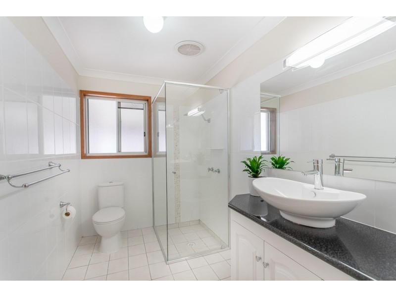 24 Enterprise Court, Newport QLD 4020