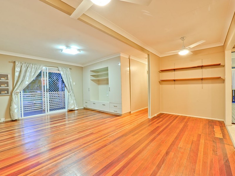 19 Gerald Avenue, Clontarf QLD 4019