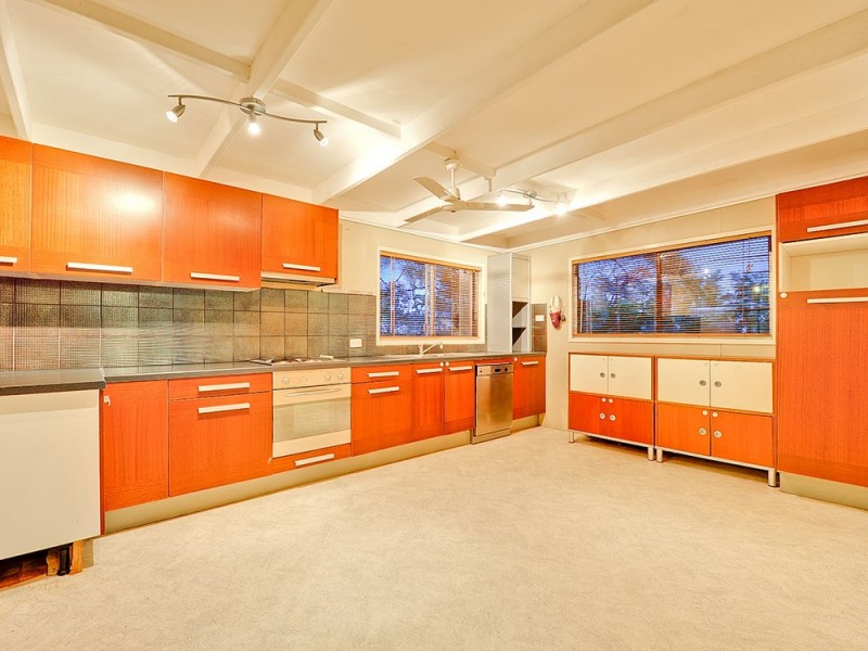 19 Gerald Avenue, Clontarf QLD 4019