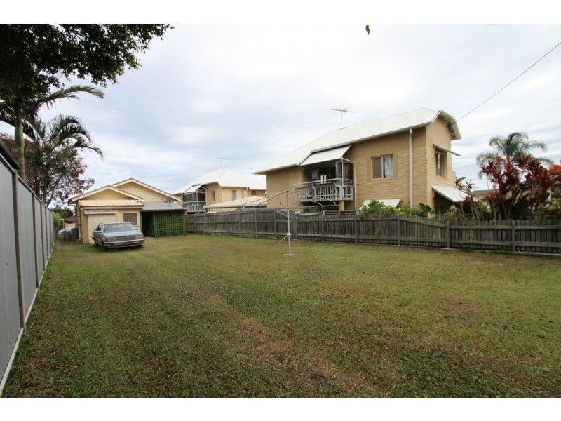 533 Oxley Avenue, Redcliffe QLD 4020