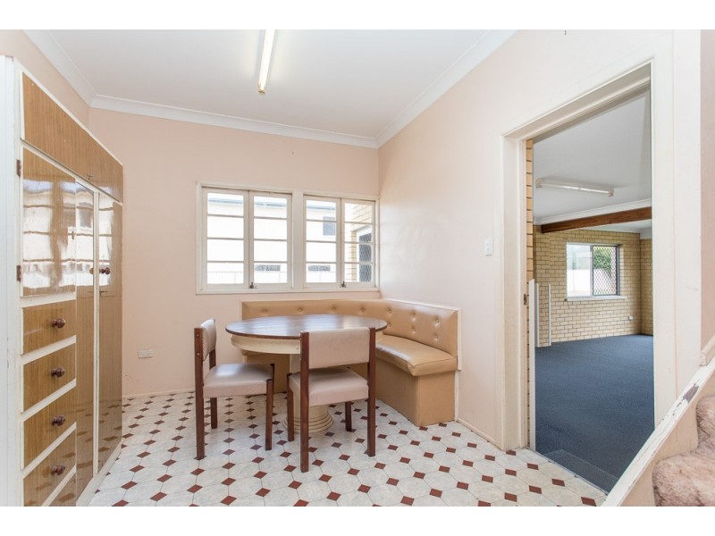 50 Oyster Point Esplanade, Scarborough QLD 4020