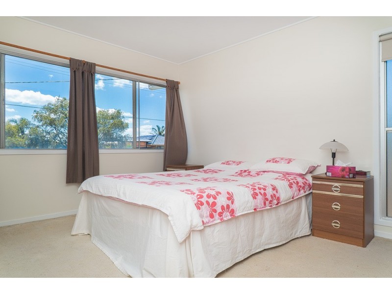 12 Waraba Street, Clontarf QLD 4019