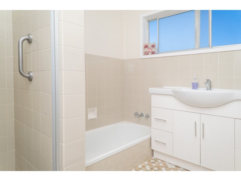 12 Waraba Street, Clontarf QLD 4019