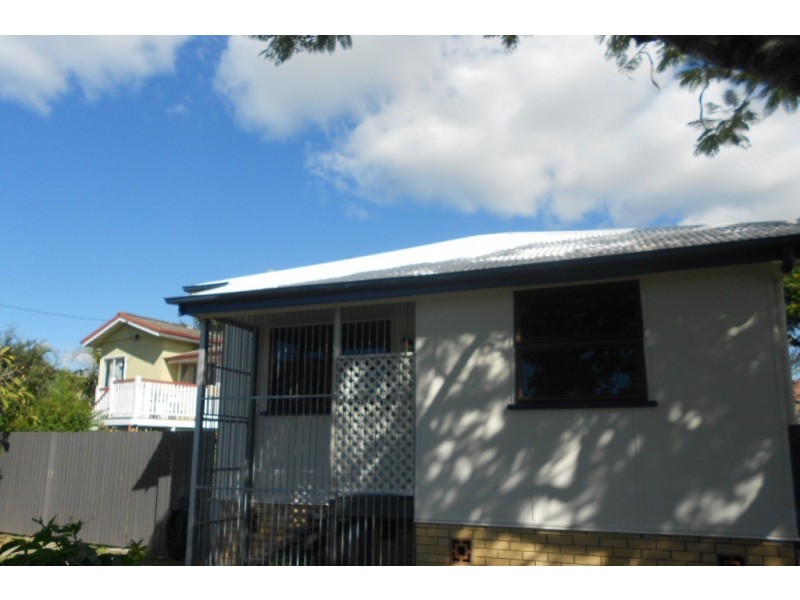 5 Roland Street, Clontarf QLD 4019