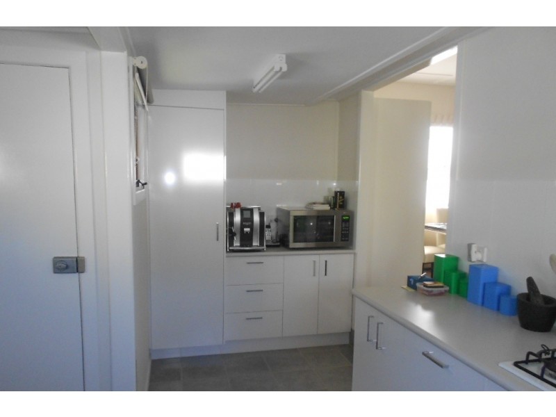 5 Roland Street, Clontarf QLD 4019