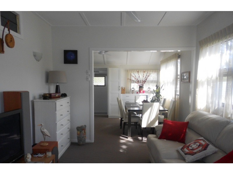 5 Roland Street, Clontarf QLD 4019