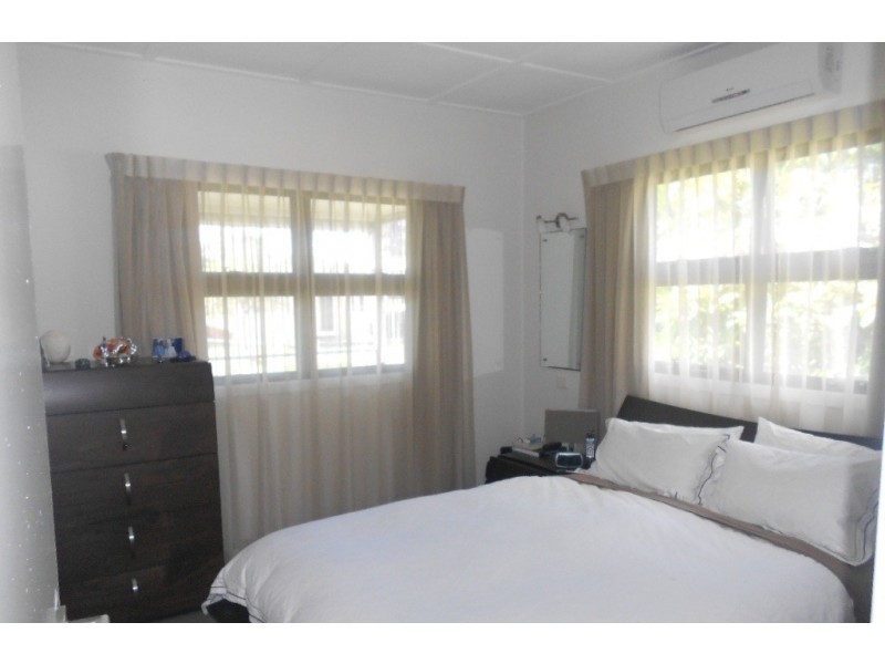 5 Roland Street, Clontarf QLD 4019