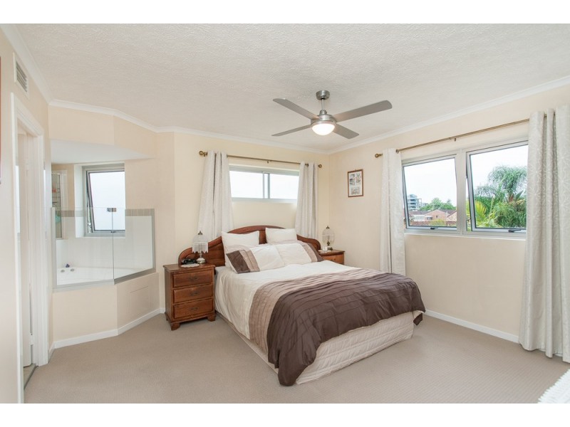 12/43 Marine Parade, Redcliffe QLD 4020