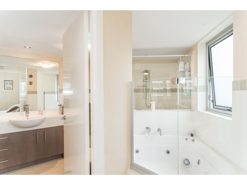 12/43 Marine Parade, Redcliffe QLD 4020