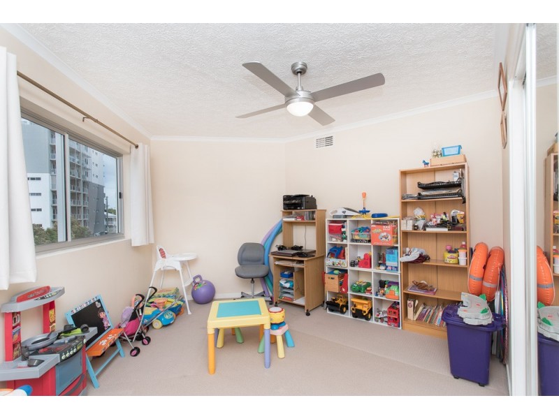 12/43 Marine Parade, Redcliffe QLD 4020