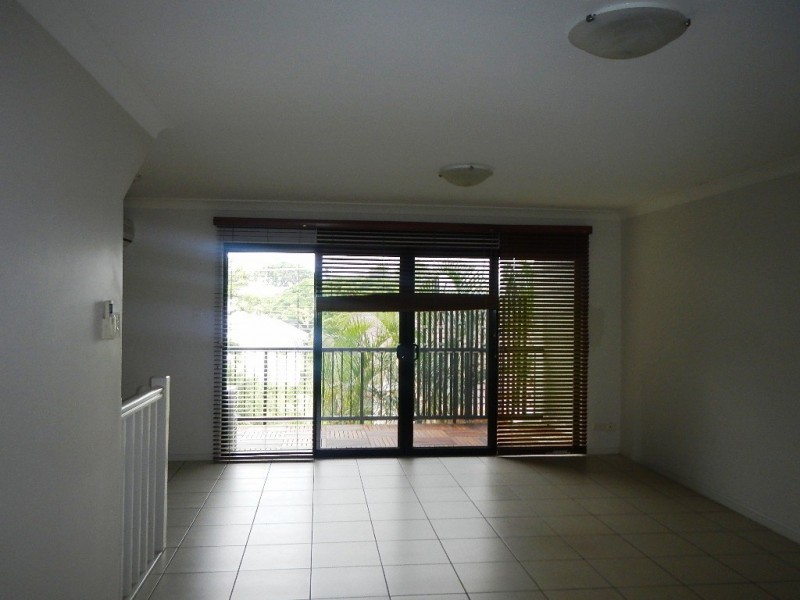 6/25 Georgina Street, Woody Point QLD 4019