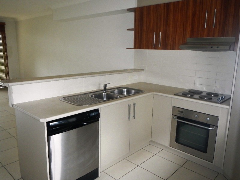 6/25 Georgina Street, Woody Point QLD 4019