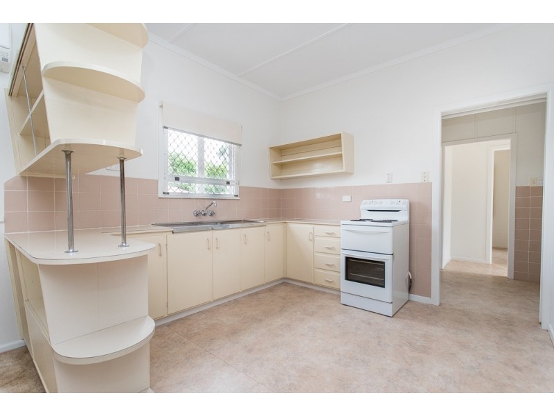 66 Collins Street, Woody Point QLD 4019