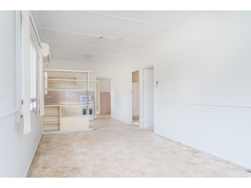 66 Collins Street, Woody Point QLD 4019