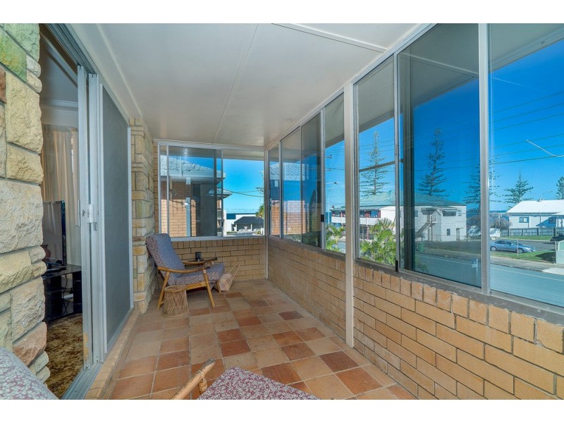 2 McCulloch Avenue, Margate QLD 4019