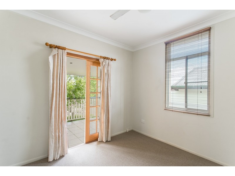 40 Pearl Street, Scarborough QLD 4020