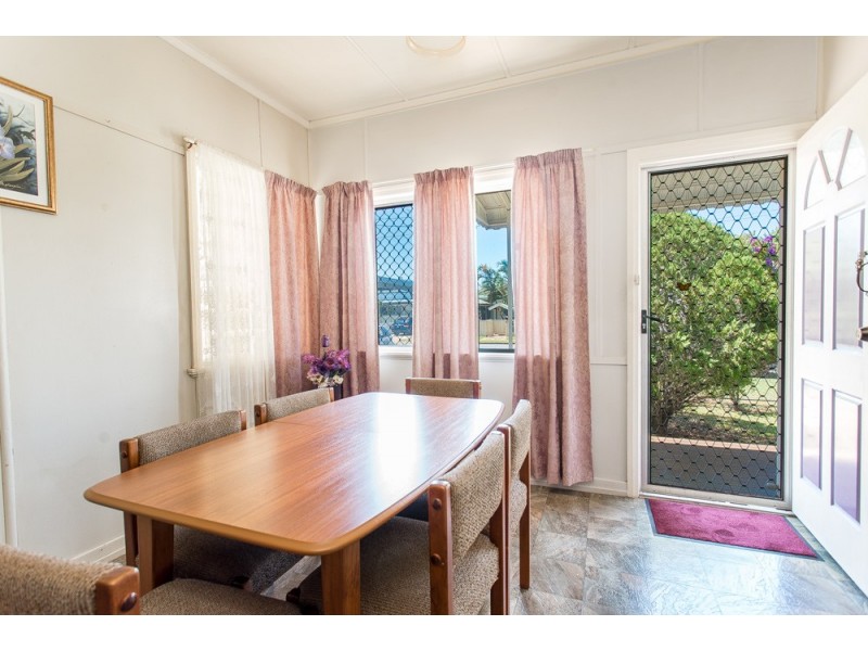 75 King Street, Woody Point QLD 4019