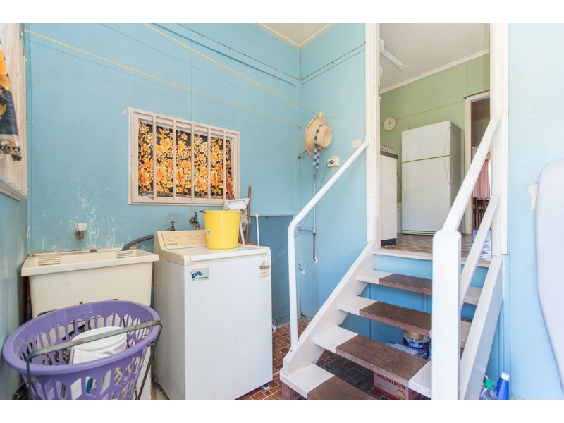 75 King Street, Woody Point QLD 4019