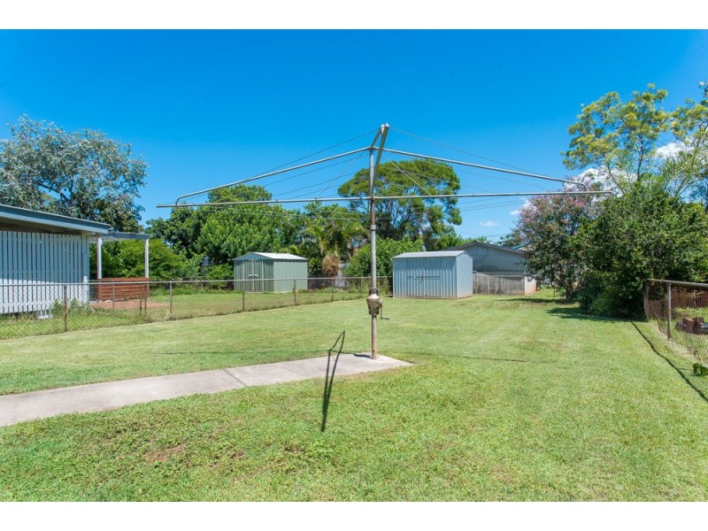 75 King Street, Woody Point QLD 4019