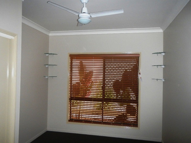 18 Gardenia Parade, North Lakes QLD 4509