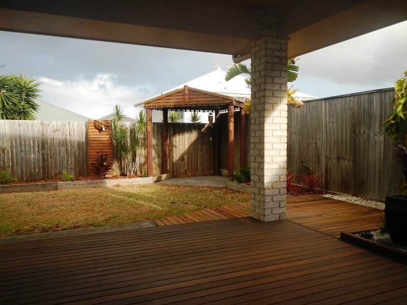 18 Gardenia Parade, North Lakes QLD 4509