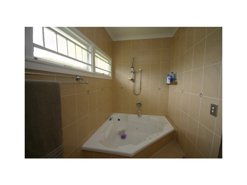 34 Brighton Street, Woody Point QLD 4019
