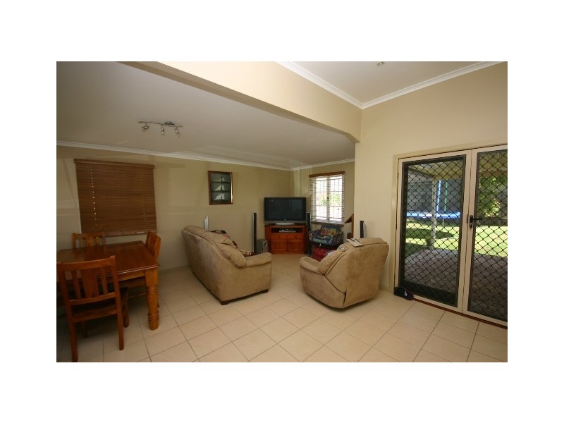 34 Brighton Street, Woody Point QLD 4019