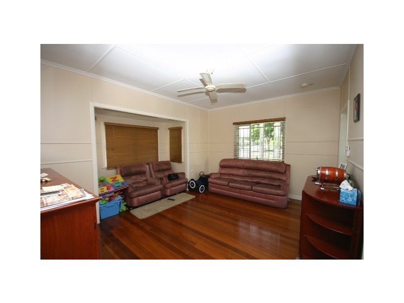 34 Brighton Street, Woody Point QLD 4019