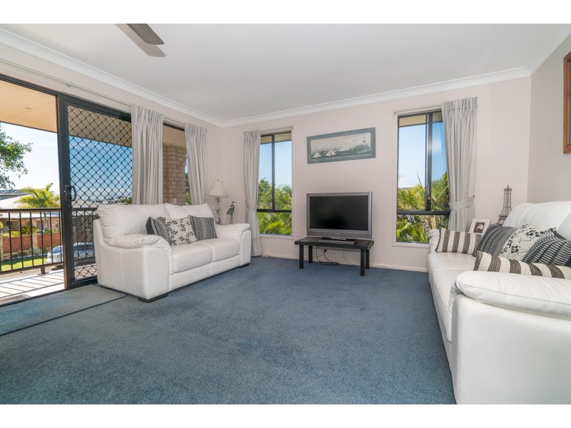 9 Volunteer Street, Newport QLD 4020