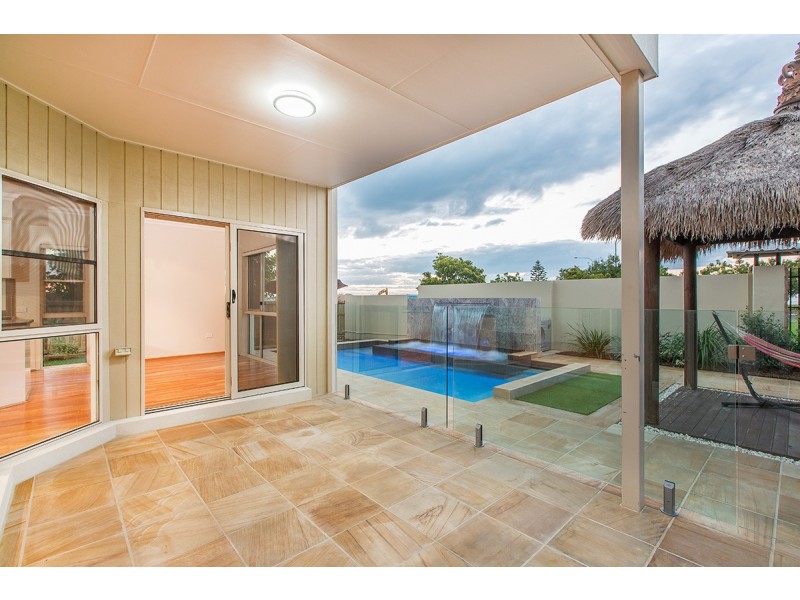 56 Lionheart Crescent, Newport QLD 4020