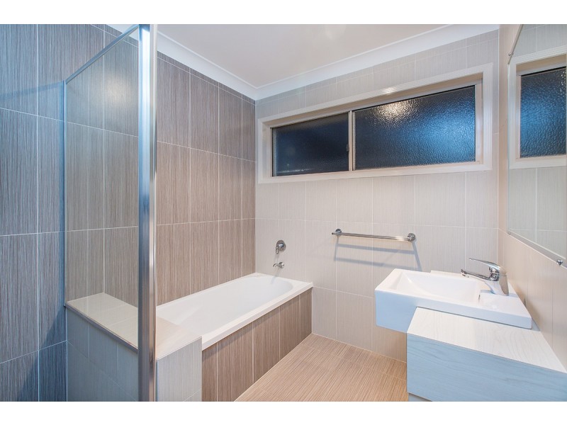 56 Lionheart Crescent, Newport QLD 4020