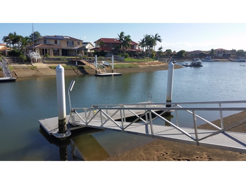 3 Rainbow Court, Newport QLD 4020