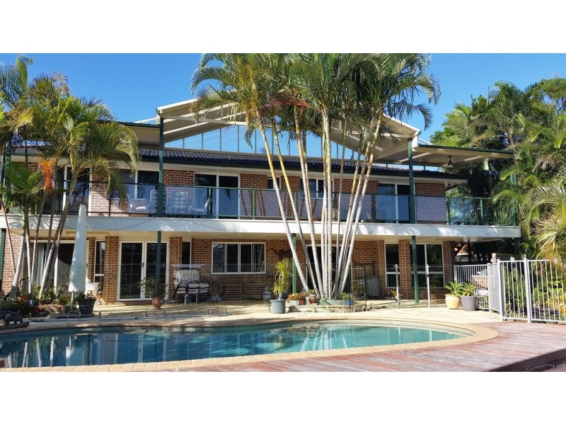 3 Rainbow Court, Newport QLD 4020