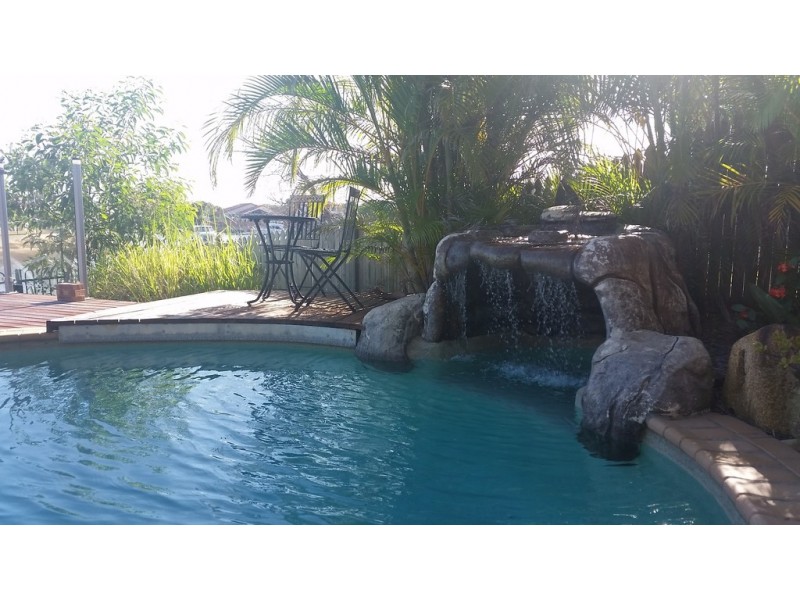 3 Rainbow Court, Newport QLD 4020