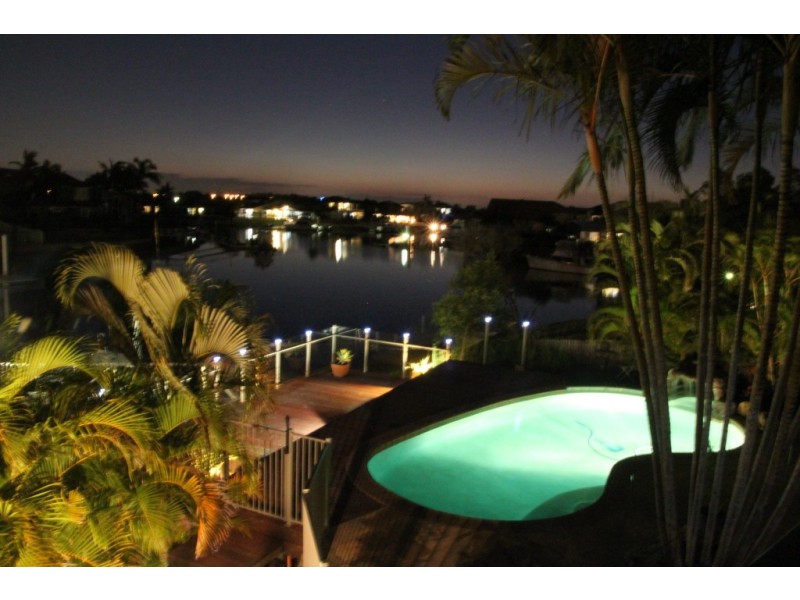 3 Rainbow Court, Newport QLD 4020