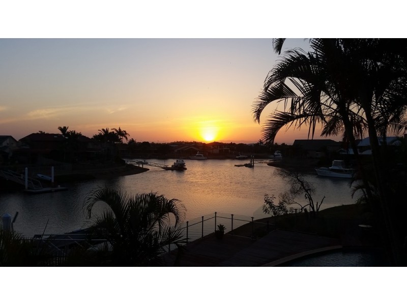 3 Rainbow Court, Newport QLD 4020