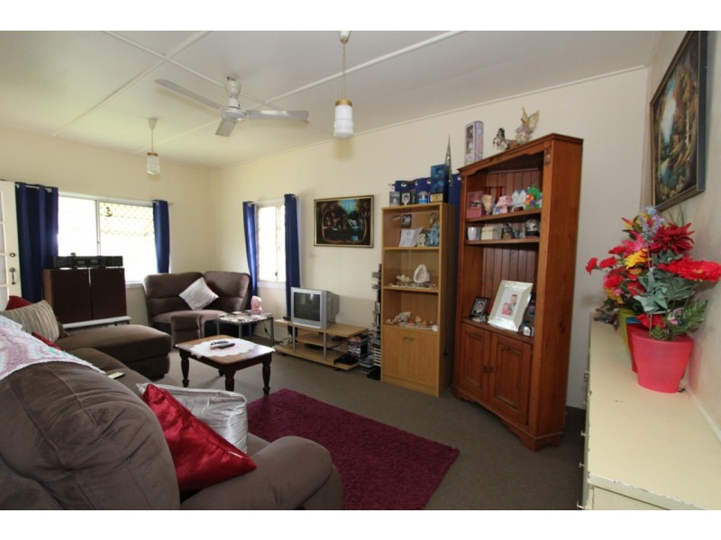 533 Oxley Avenue, Redcliffe QLD 4020