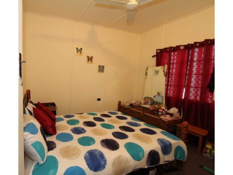 533 Oxley Avenue, Redcliffe QLD 4020