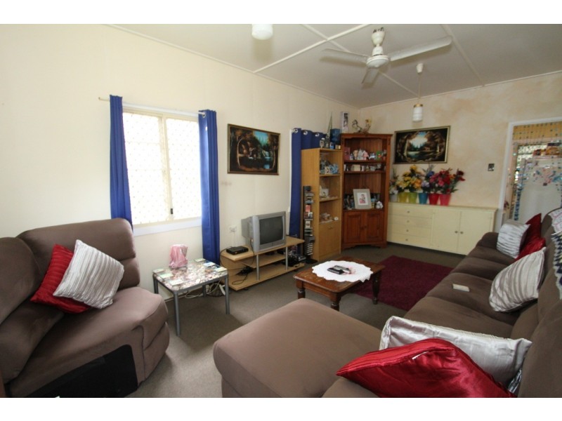 533 Oxley Avenue, Redcliffe QLD 4020