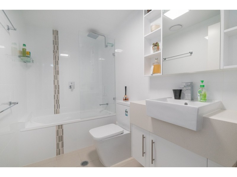 30/80 Hornibrook Esplanade, Clontarf QLD 4019
