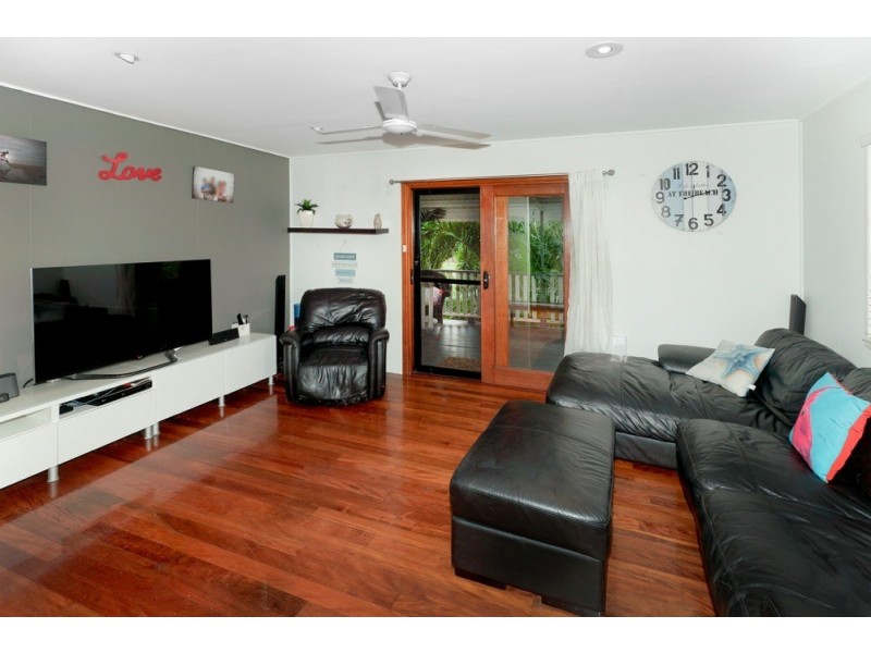 7 Lucas Street, Scarborough QLD 4020