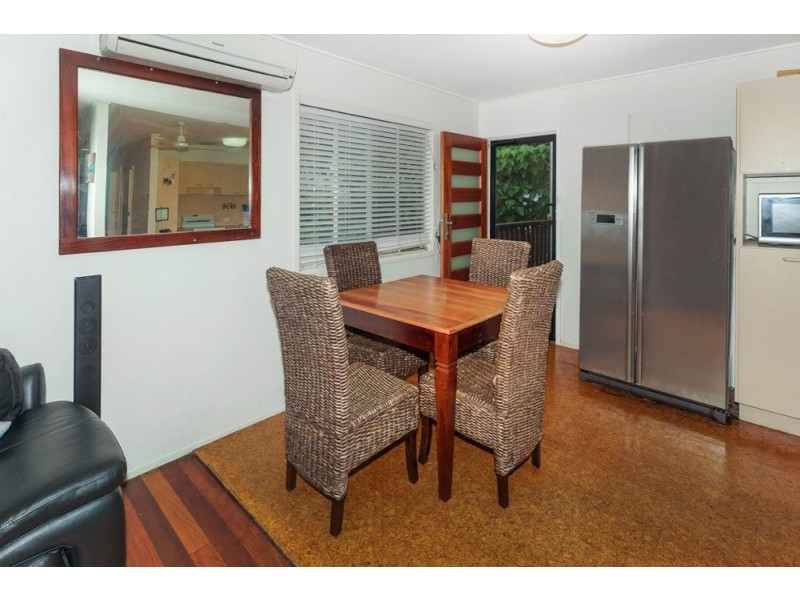 7 Lucas Street, Scarborough QLD 4020