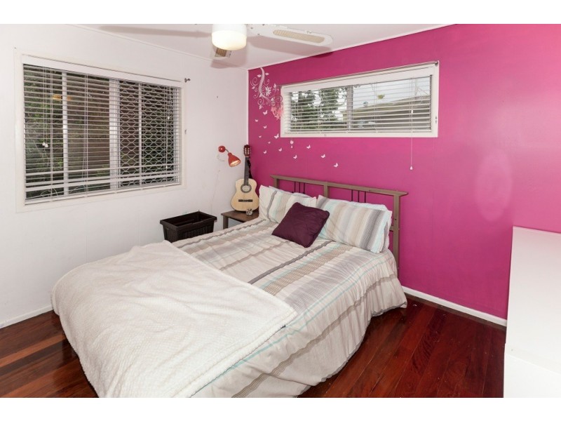 7 Lucas Street, Scarborough QLD 4020