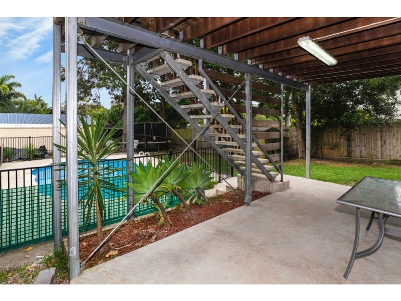 7 Lucas Street, Scarborough QLD 4020