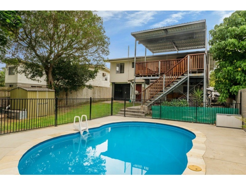 7 Lucas Street, Scarborough QLD 4020