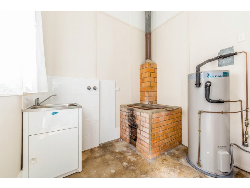 11 Jeffrey Street, Redcliffe QLD 4020