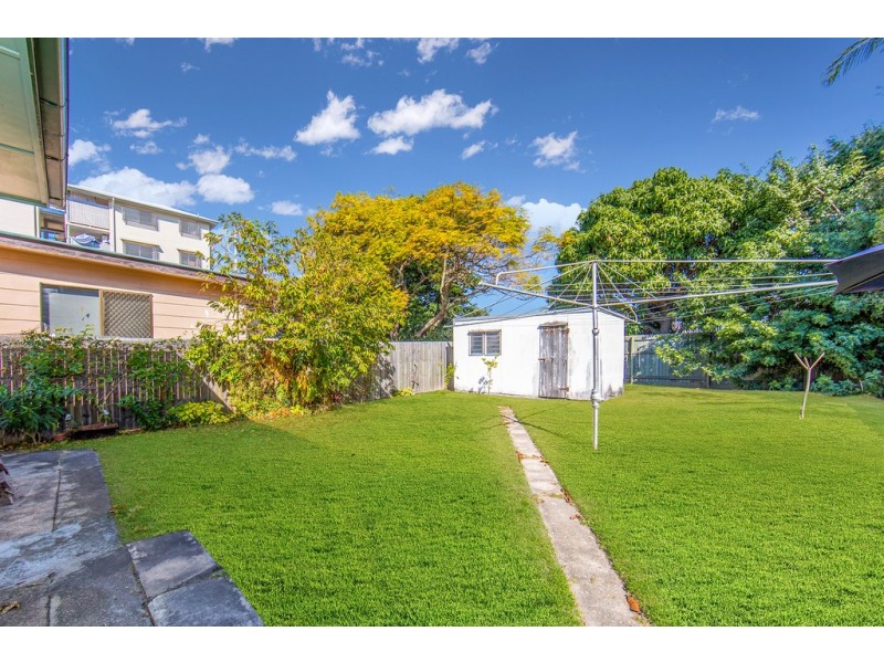 11 Jeffrey Street, Redcliffe QLD 4020