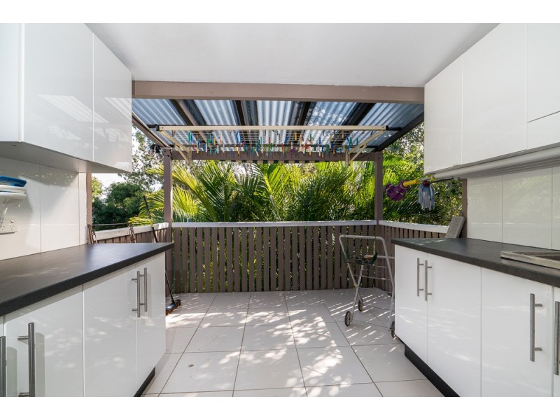 3 Grace Street, Scarborough QLD 4020