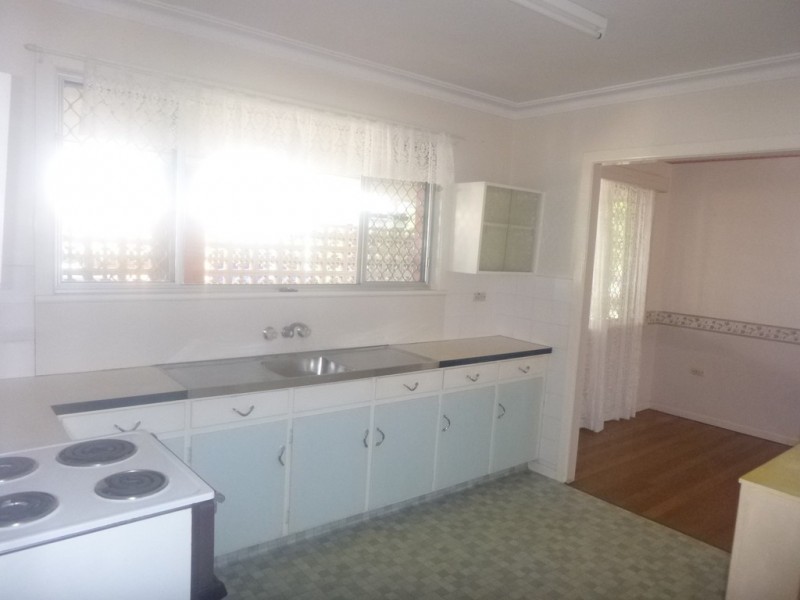 92 Arthur Street, Woody Point QLD 4019