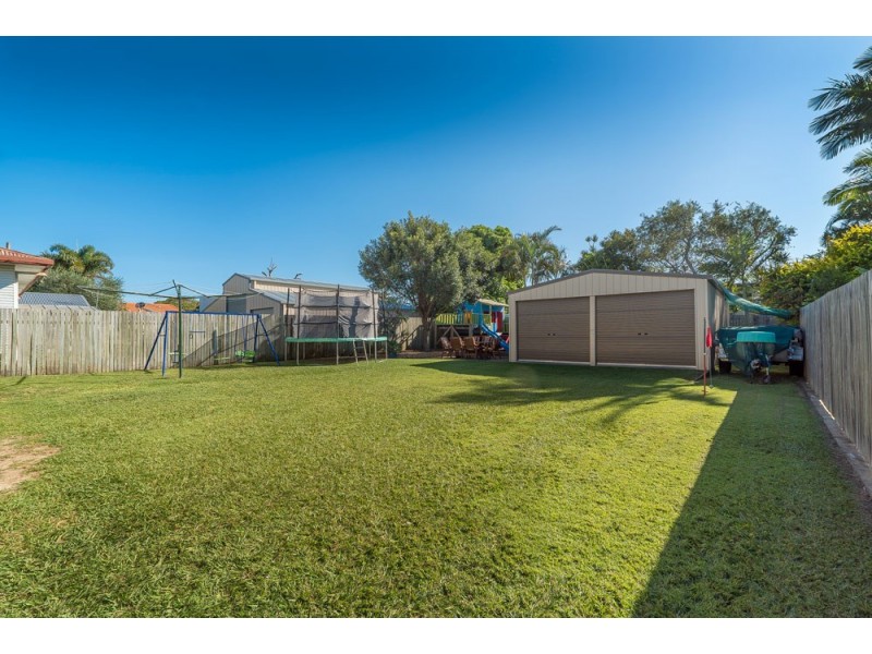 6 Davis Street, Redcliffe QLD 4020